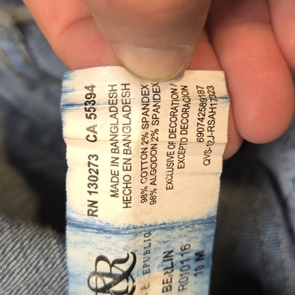 sac973🧵Low Rise Skinny Jeans w/ 30" Inseam Rock & Republic Berlin - Picture 7 of 7